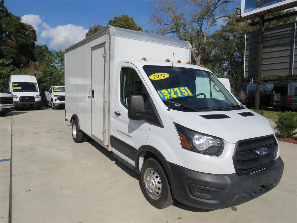 2022 Ford Transit Cutaway Base's photo
