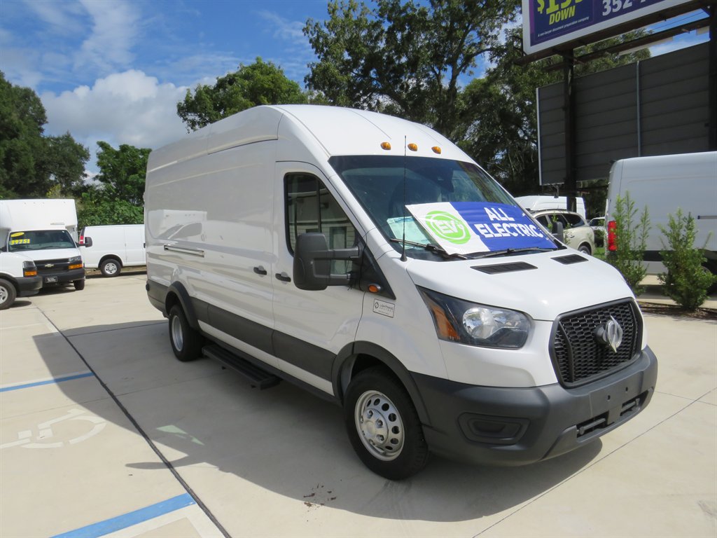 2022 Ford Transit Van Base's photo