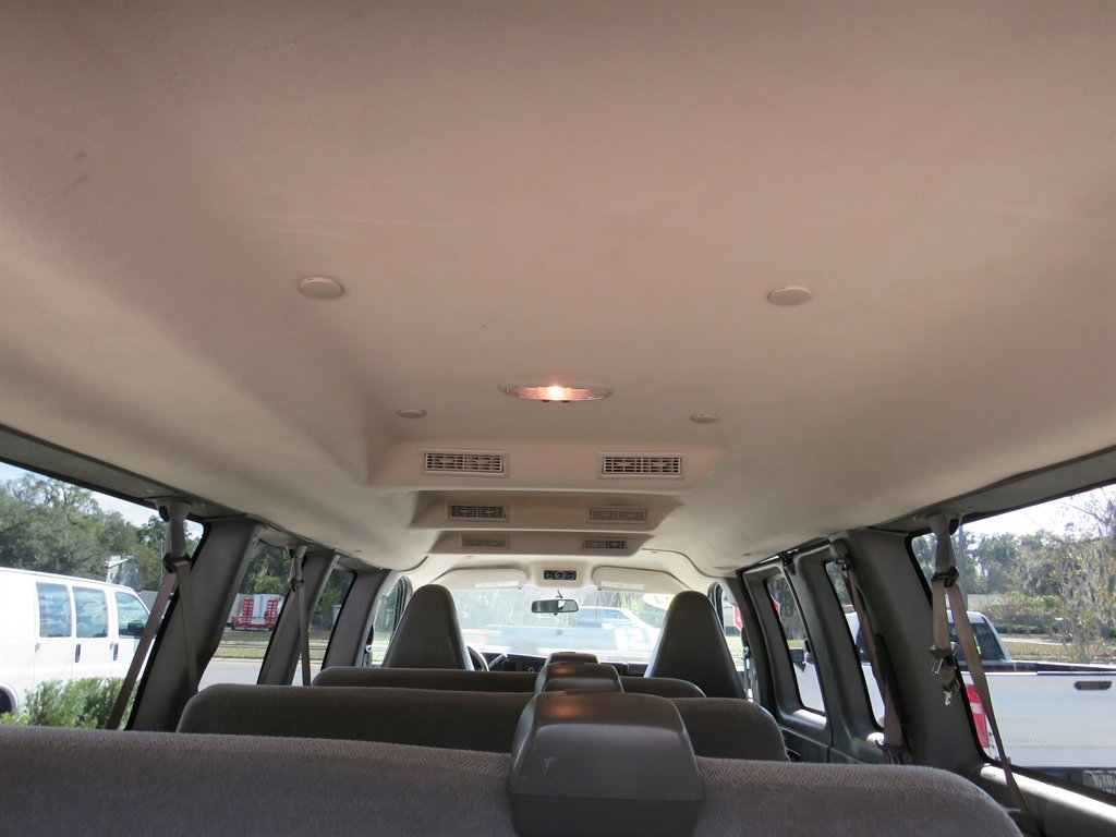 2024 Chevrolet Express Passenger LS - Photo 15