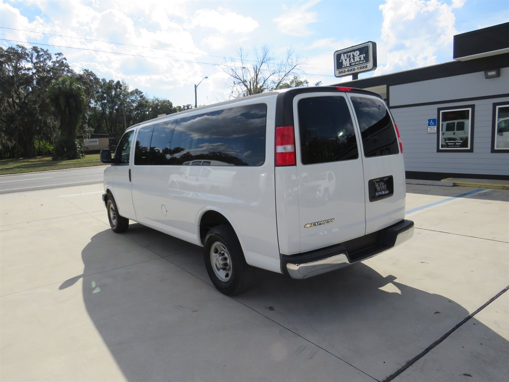 2024 Chevrolet Express Passenger LS - Photo 12