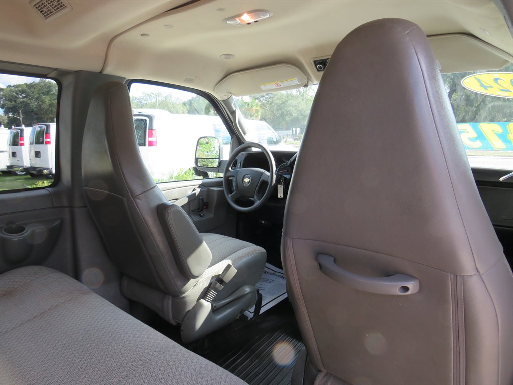 2024 Chevrolet Express Passenger LS - Photo 21