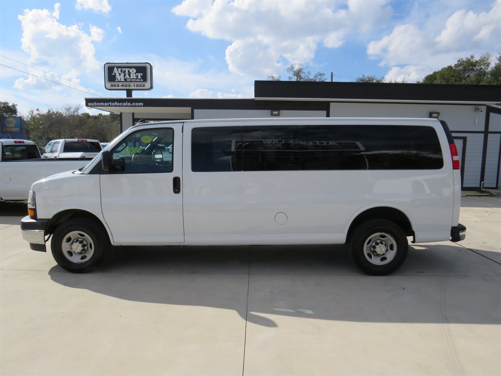 2024 Chevrolet Express Passenger LS - Photo 11