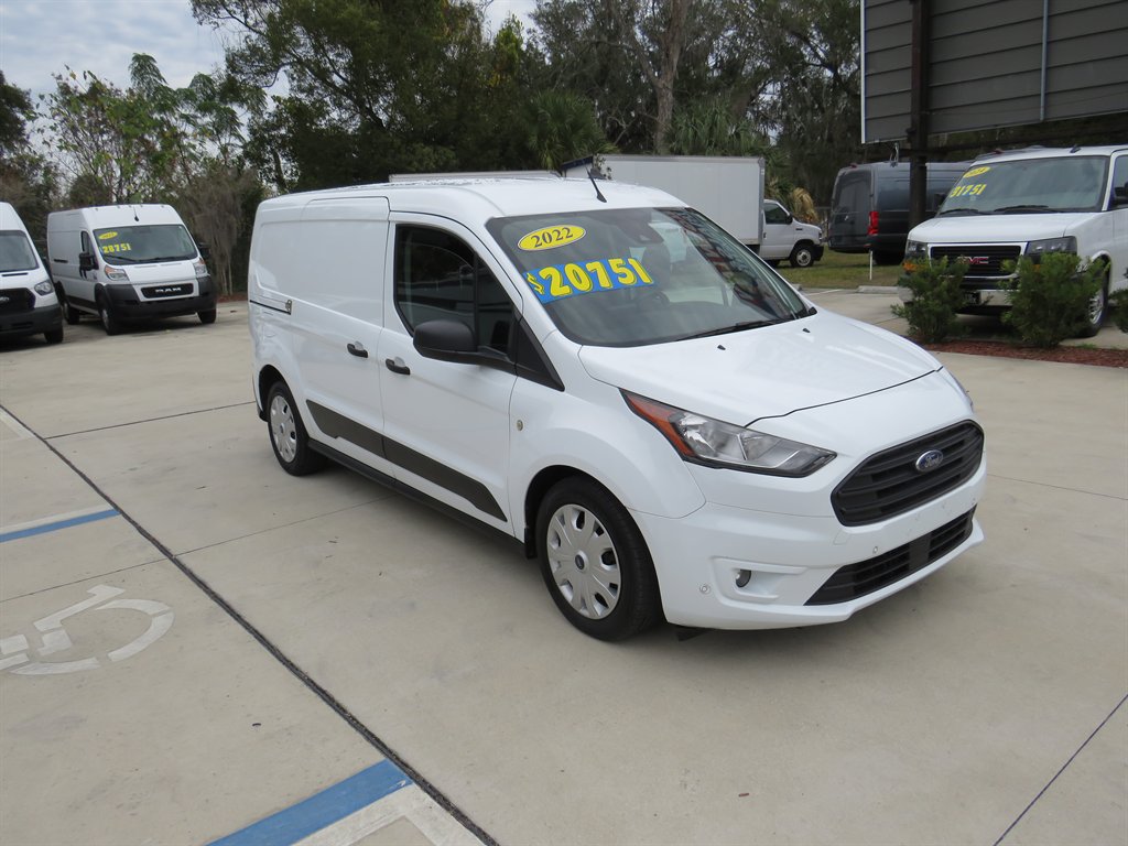 2022 Ford Transit Connect XLT's photo