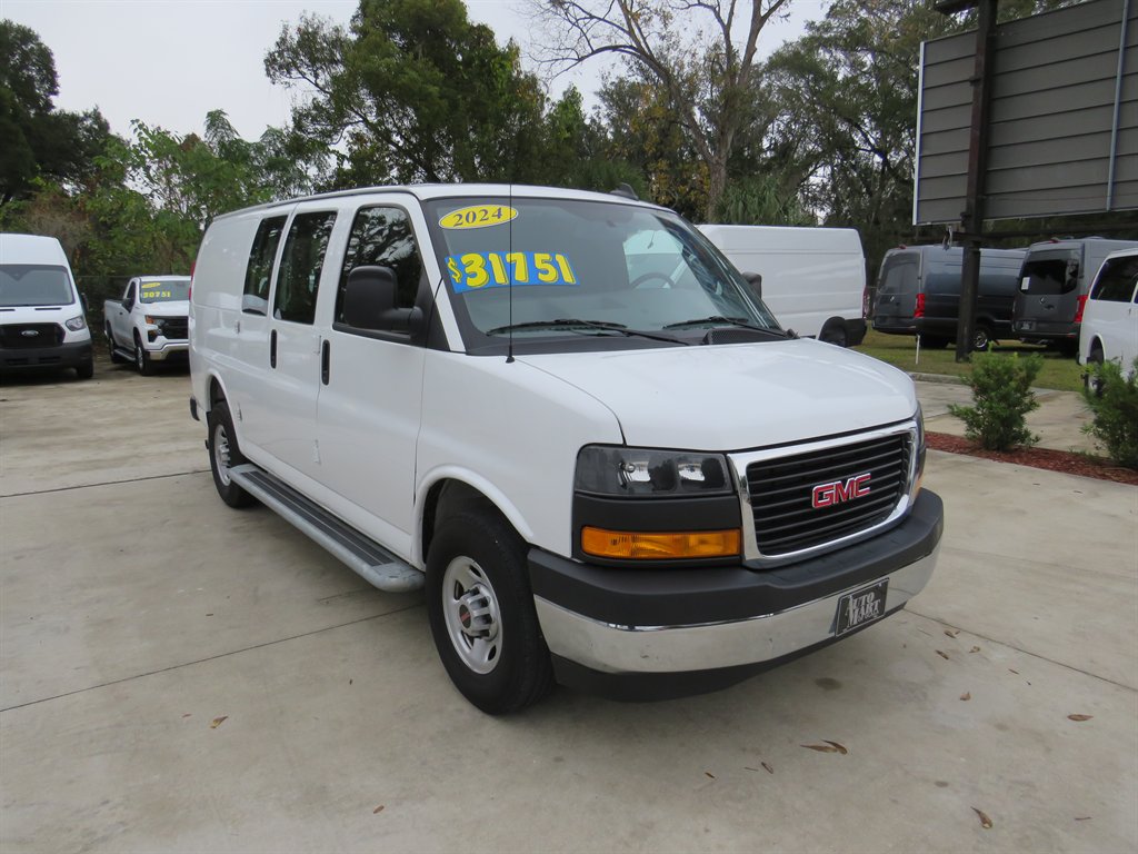 2024 GMC Savana Cargo Work Van's photo