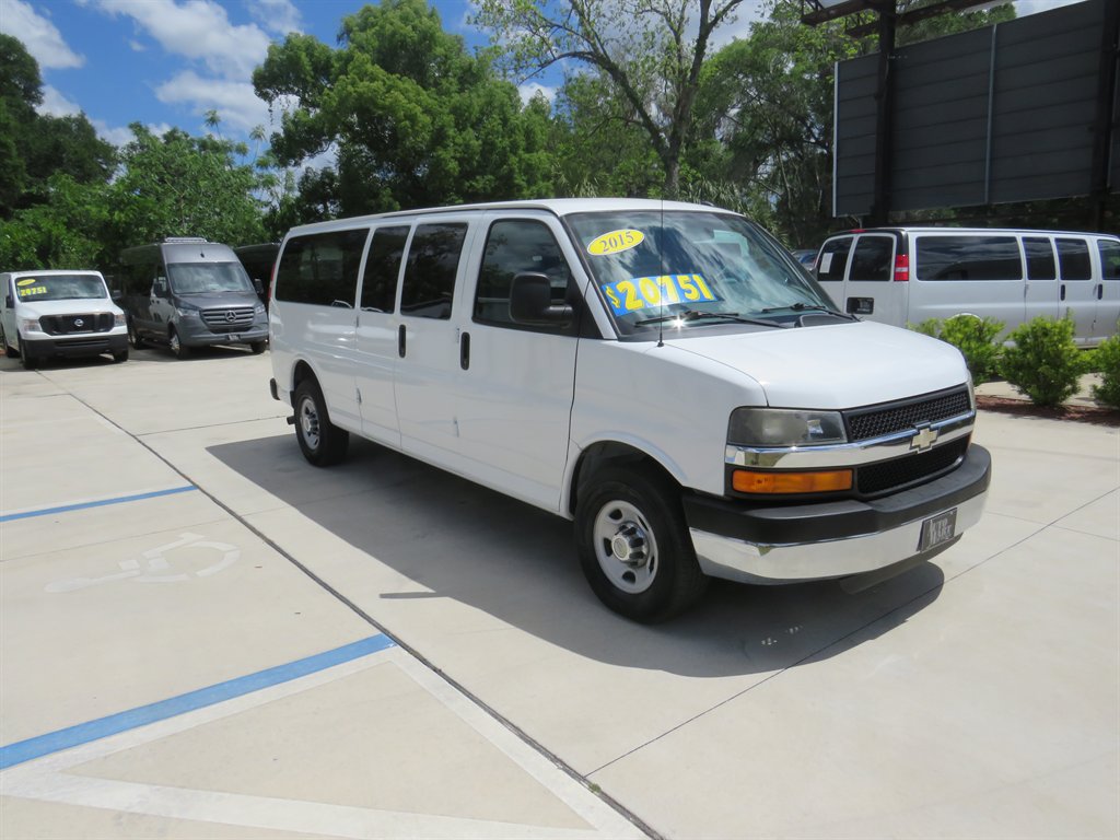2015 Chevrolet Express Passenger LS