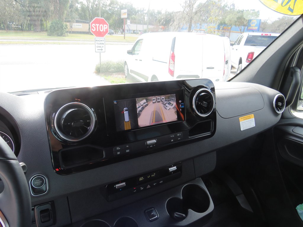 2022 Mercedes-Benz Sprinter Cargo Van Base - Photo 7