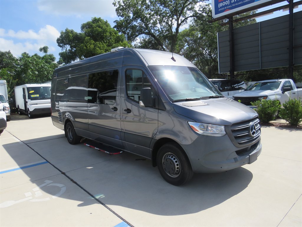 2022 Mercedes-Benz Sprinter Cargo Van Base