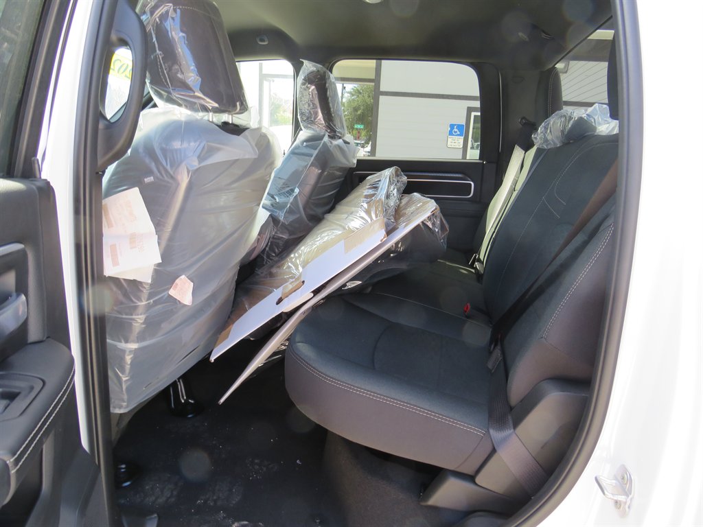 2025 RAM Ram 2500 Pickup Big Horn - Photo 9
