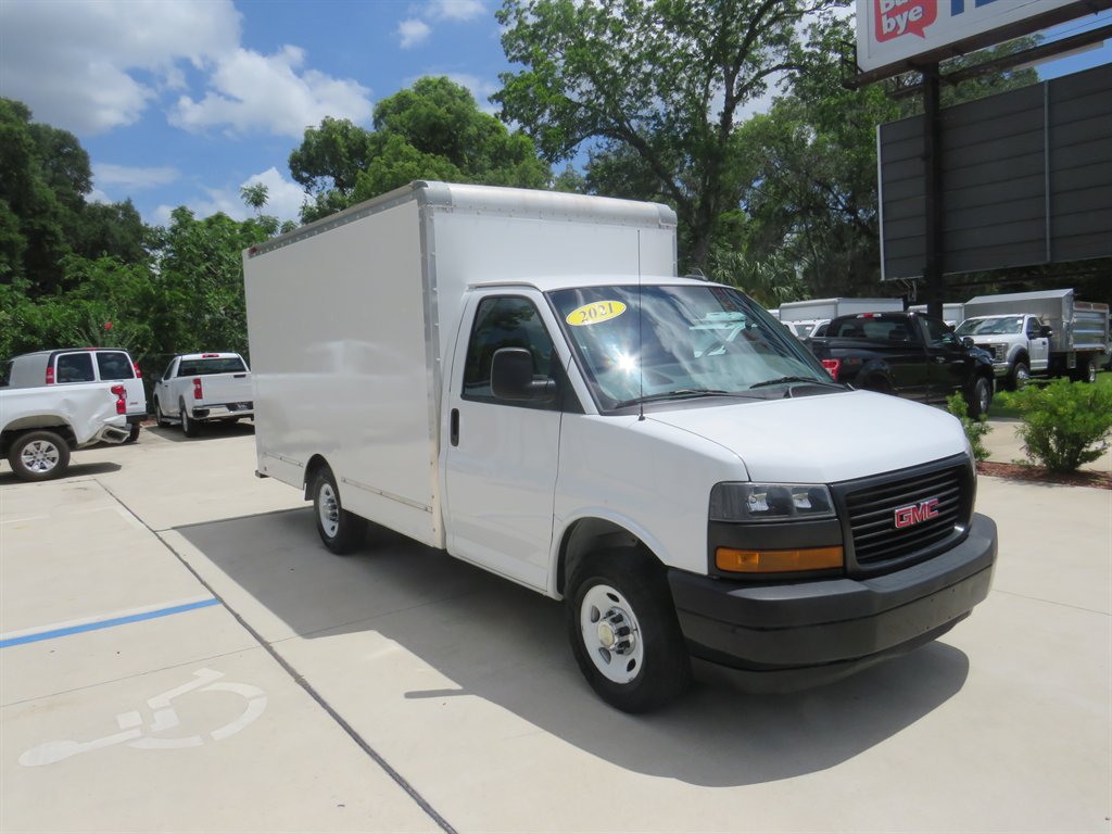 2021 GMC Savana 3500 139" WB's photo
