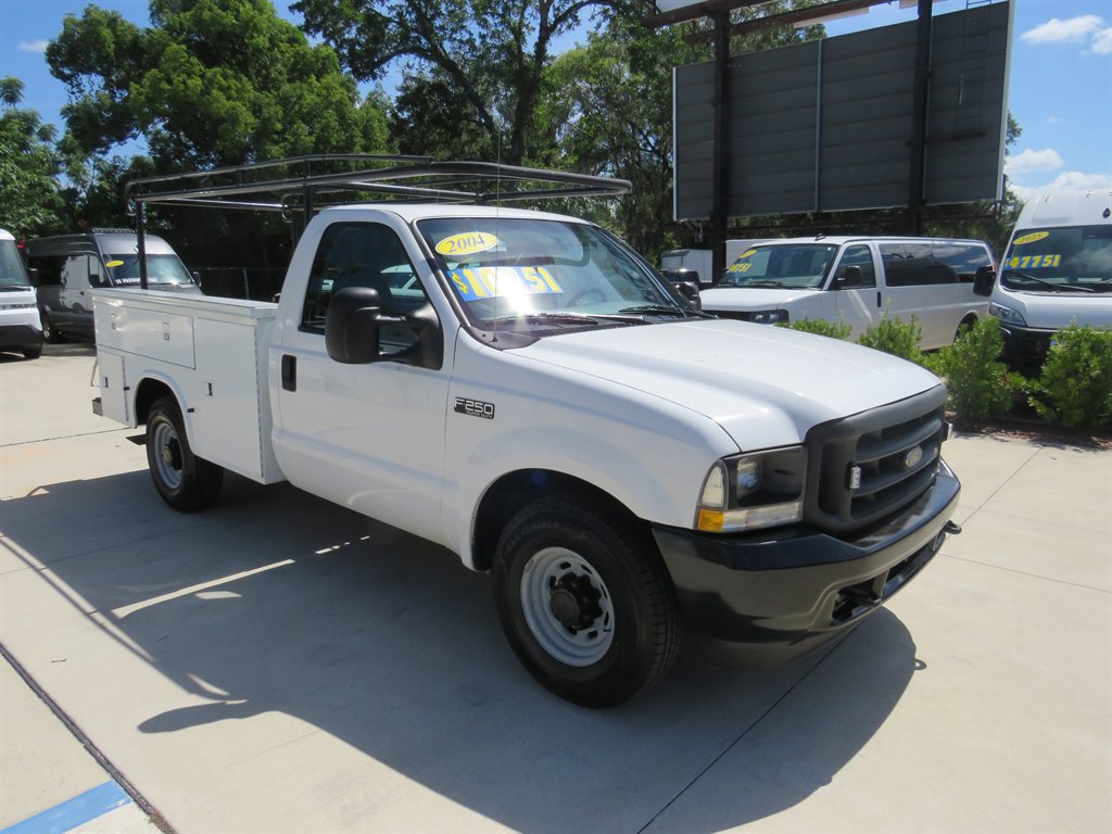 2004 Ford F-250 XL Regular Cab's photo