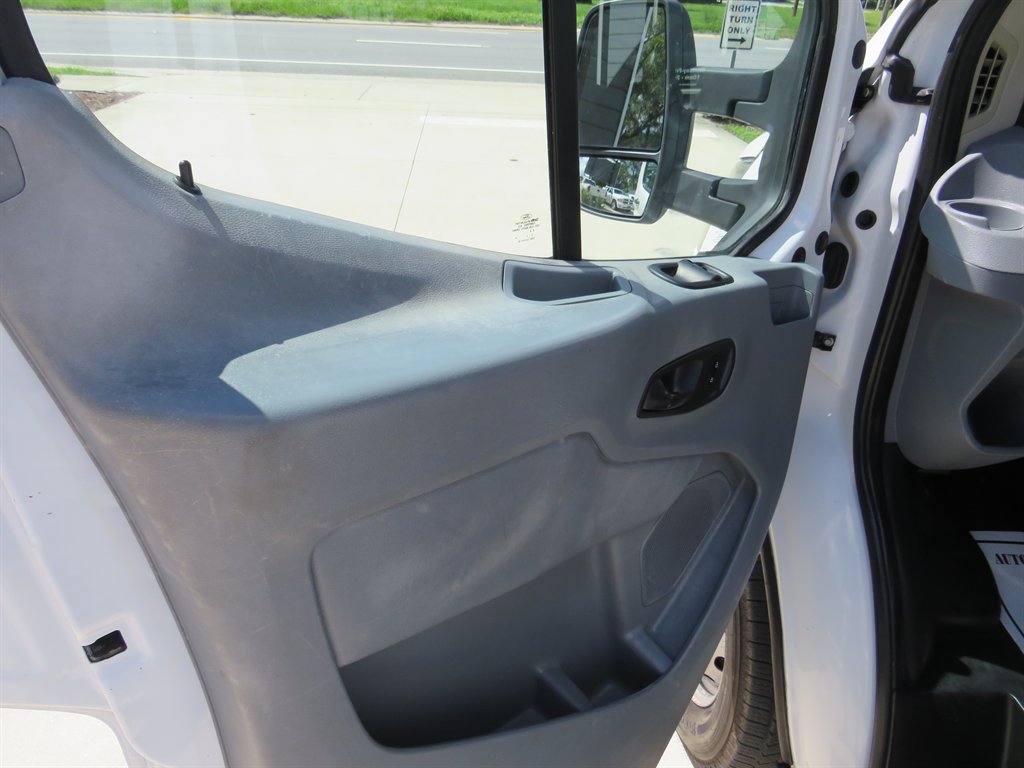 2018 Ford Transit Chassis Cab Base - Photo 8